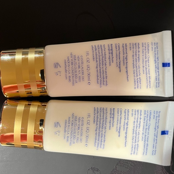 Estee Lauder (Advanced Night Micro Cleansing Foam) - Picture 3 of 3